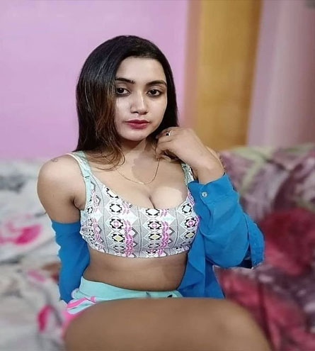 Adajan Escorts Service