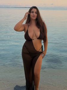 Anvi Verified Escorts in Indore